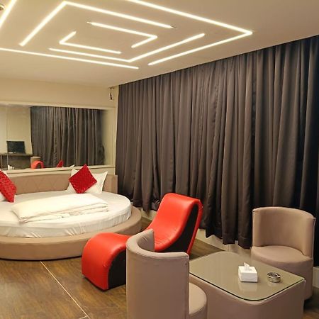 Aundh Elite Stay Пуна Экстерьер фото