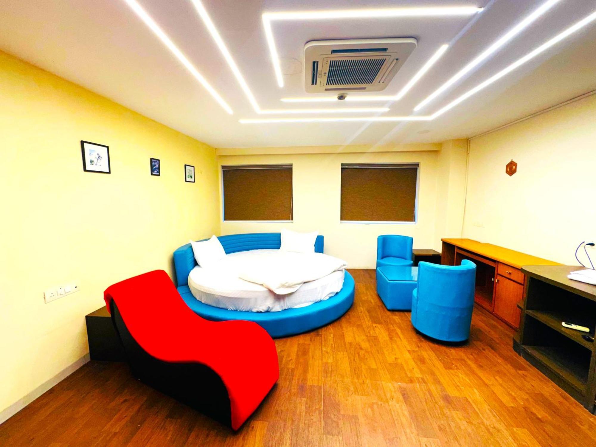 Aundh Elite Stay Пуна Экстерьер фото